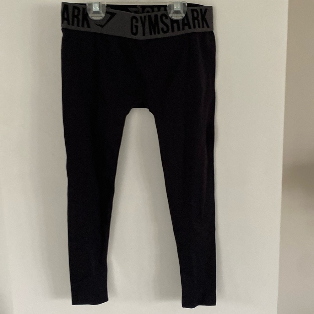 GYMSHARK GYM SHARK black gum crop capi pants grey gray band